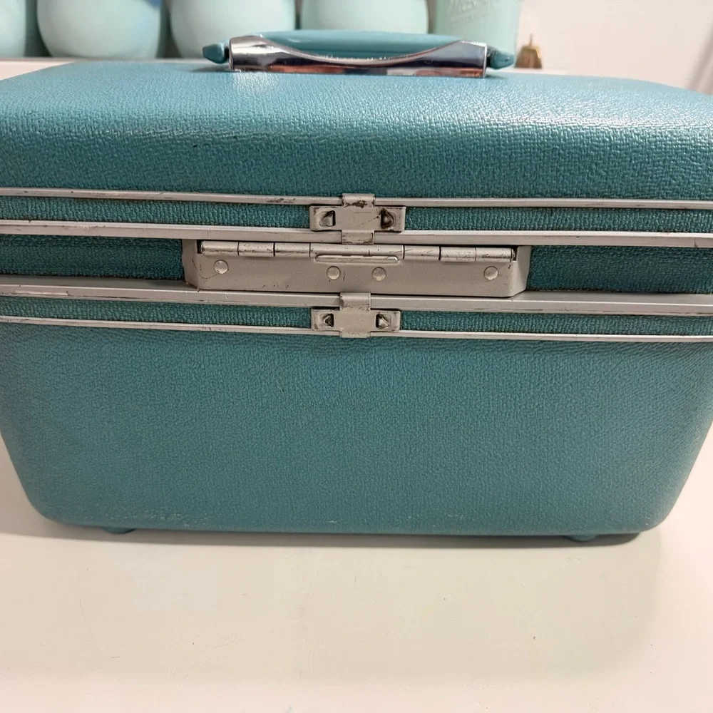 Vintage Silhouette Samsonite Teal Makeup Organizer